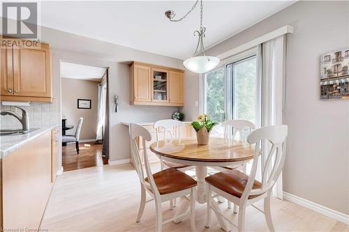 3200 Tania Crescent, Burlington, ON - Indoor Photo Showing Dining Room