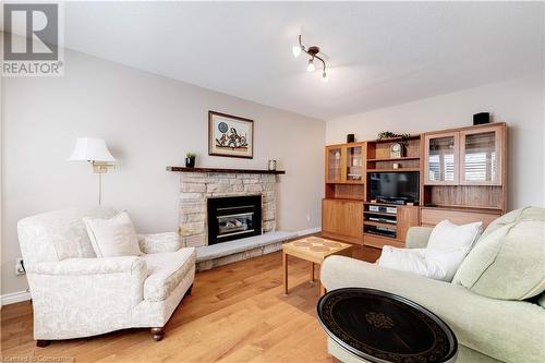 3200 Tania Crescent, Burlington, ON - Indoor Photo Showing Living Room With Fireplace