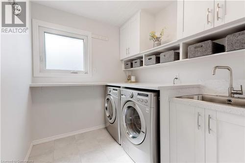 3200 Tania Crescent, Burlington, ON - Indoor Photo Showing Laundry Room