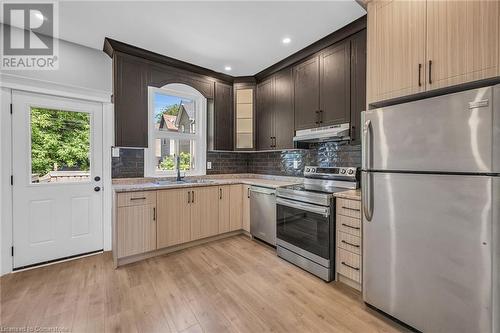 55 Douglas Avenue, Hamilton, ON - Indoor Photo Showing Kitchen