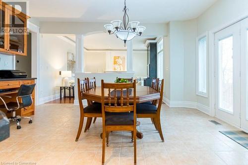 2 Donnici Drive, Hamilton, ON - Indoor Photo Showing Dining Room