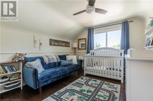 27 Collier Crescent, Hamilton, ON - Indoor Photo Showing Bedroom