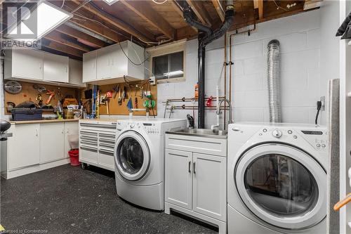 27 Collier Crescent, Hamilton, ON - Indoor Photo Showing Laundry Room