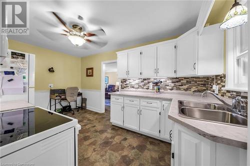 183 Pottruff Road N, Hamilton, ON - Indoor Photo Showing Kitchen With Double Sink