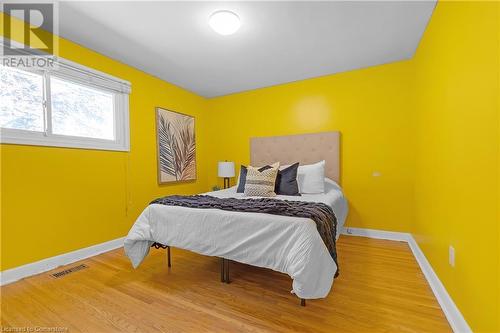 49 Cheryl Avenue, Hamilton, ON - Indoor Photo Showing Bedroom