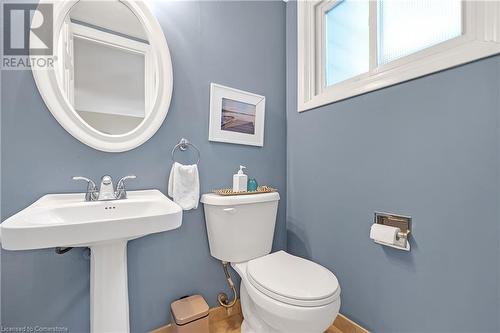 3 Palmerston Place, Hamilton, ON - Indoor Photo Showing Bathroom