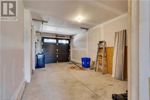 575 Woodward Avenue Unit# 29, Hamilton, ON - Indoor Photo Showing Garage