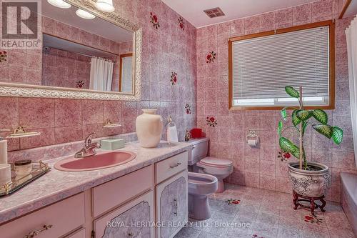 46 Garrard Road, Whitby (Blue Grass Meadows), ON - Indoor Photo Showing Bathroom