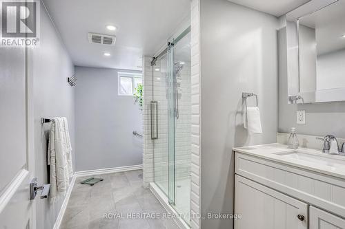 46 Garrard Road, Whitby (Blue Grass Meadows), ON - Indoor Photo Showing Bathroom