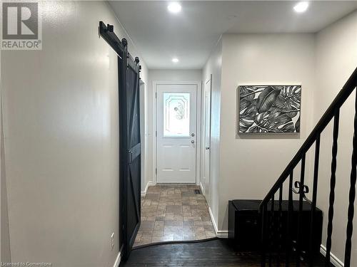 519 Timber Lane, Burlington, ON - Indoor Photo Showing Other Room