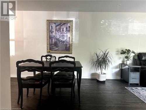 519 Timber Lane, Burlington, ON - Indoor Photo Showing Dining Room