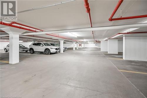 Underground parking - 1237 North Shore Boulevard E Unit# 201, Burlington, ON - Indoor Photo Showing Garage