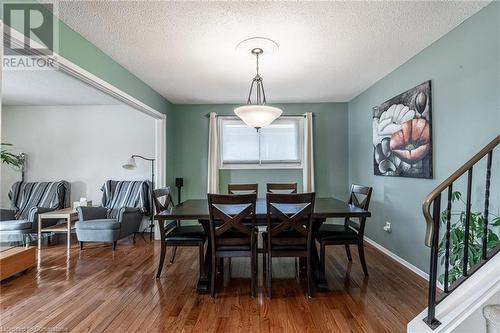 248 Guildwood Drive, Hamilton, ON - Indoor Photo Showing Dining Room