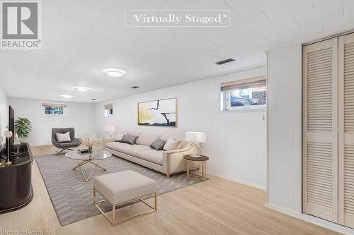 280 Montrose Avenue, Hamilton, ON - Indoor Photo Showing Living Room