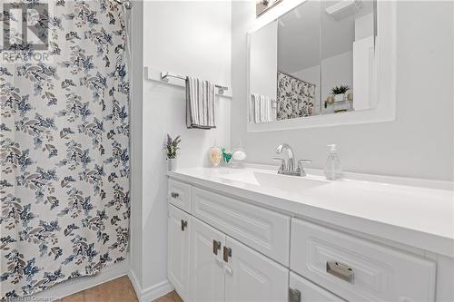 476 Grey Street Unit# 4, Brantford, ON - Indoor Photo Showing Bathroom