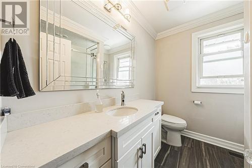 4030 Grapehill Avenue, Burlington, ON - Indoor Photo Showing Bathroom