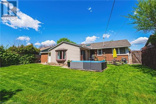 4030 Grapehill Avenue, Burlington, ON - Outdoor