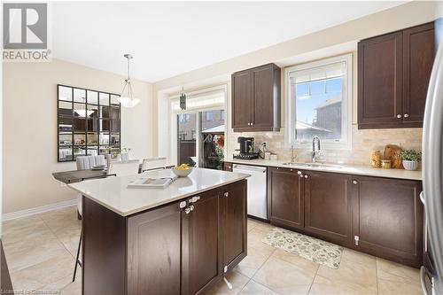 30 Biddens Square, Brampton, ON - Indoor Photo Showing Kitchen