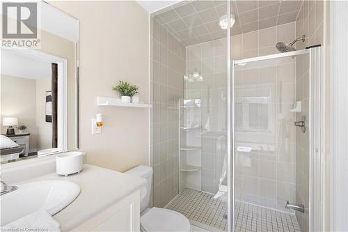 30 Biddens Square, Brampton, ON - Indoor Photo Showing Bathroom