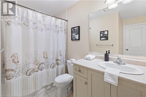 30 Biddens Square, Brampton, ON - Indoor Photo Showing Bathroom