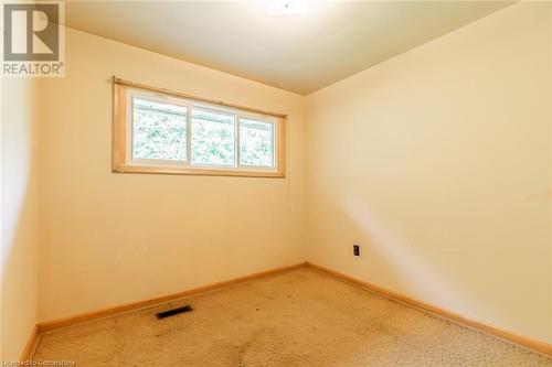 Main Level Bedroom - 405 Inverness Avenue E, Hamilton, ON - Indoor Photo Showing Other Room