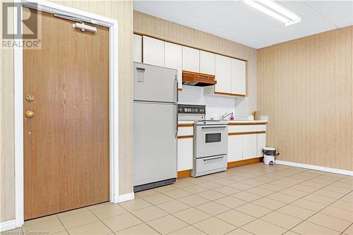 99 Donn Avenue Unit# 708, Stoney Creek, ON - Indoor Photo Showing Kitchen