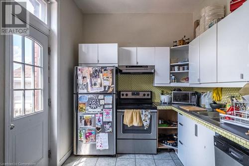 213 Park Street N, Hamilton, ON - Indoor Photo Showing Kitchen