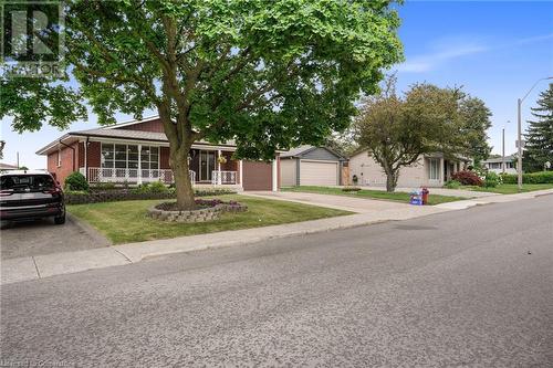 77 Greenford Drive, Hamilton, ON - Outdoor