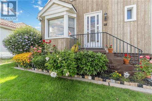 28 Walter Avenue S, Hamilton, ON - Outdoor