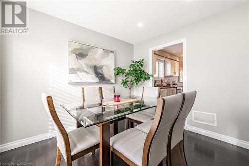 680 Rexford Drive, Hamilton, ON - Indoor Photo Showing Dining Room