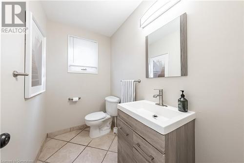 680 Rexford Drive, Hamilton, ON - Indoor Photo Showing Bathroom