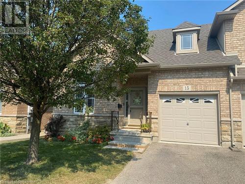 15 Petunia Place, Hamilton, ON - Outdoor