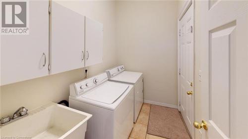 15 Petunia Place, Hamilton, ON - Indoor Photo Showing Laundry Room