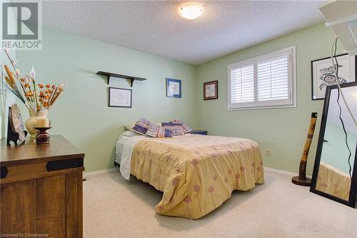 86 Golfview Crescent, Hamilton, ON - Indoor Photo Showing Bedroom