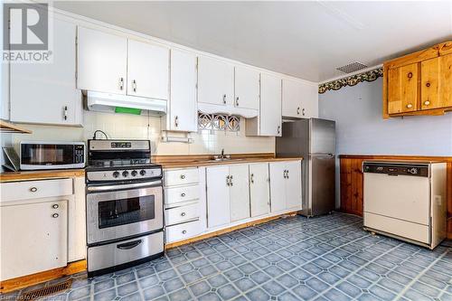 26 State Street, Welland, ON - Indoor Photo Showing Kitchen