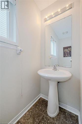 91 Powell Drive, Hamilton, ON - Indoor Photo Showing Bathroom