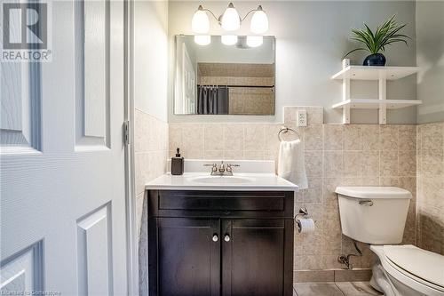 117 Ferguson Avenue S, Hamilton, ON - Indoor Photo Showing Bathroom