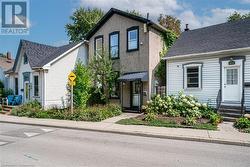 117 FERGUSON Avenue S  Hamilton, ON L8N 2M7