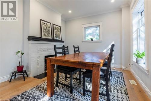 102 Alma Street, Hamilton, ON - Indoor Photo Showing Dining Room