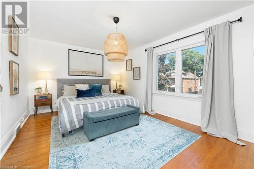 80 Huxley Avenue S, Hamilton, ON - Indoor Photo Showing Bedroom