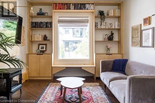 385 Herkimer Street, Hamilton, ON - Indoor Photo Showing Living Room With Fireplace