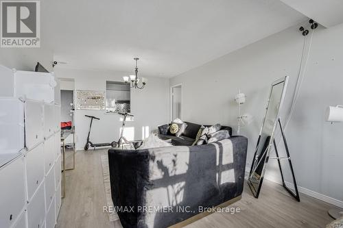 1114 - 330 Mccowan Road, Toronto (Eglinton East), ON - Indoor Photo Showing Other Room