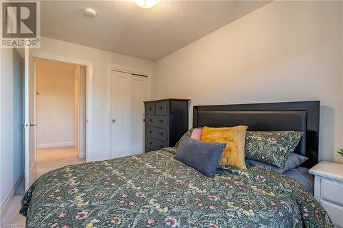 16 Raspberry Lane, Mount Hope, ON - Indoor Photo Showing Bedroom