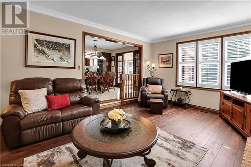 82 Derek Drive, Hamilton, ON - Indoor Photo Showing Living Room