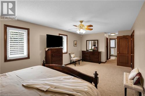 82 Derek Drive, Hamilton, ON - Indoor Photo Showing Bedroom