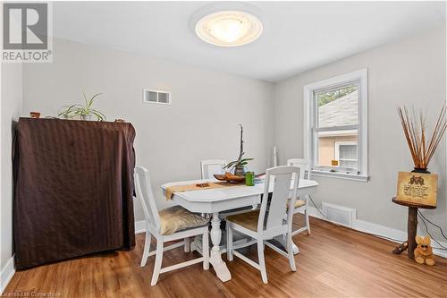 17 Prestwick Avenue, St. Catharines, ON - Indoor Photo Showing Dining Room