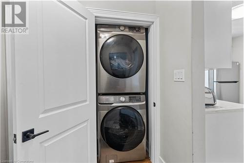 17 Prestwick Avenue, St. Catharines, ON - Indoor Photo Showing Laundry Room