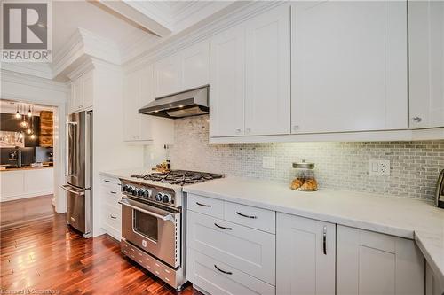 18 Mckay Road, Hamilton, ON - Indoor Photo Showing Kitchen With Upgraded Kitchen