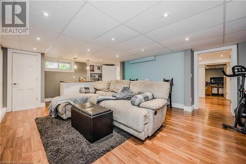 18 Mckay Road, Hamilton, ON - Indoor