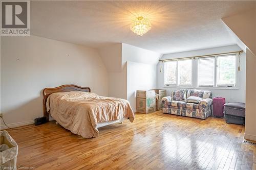 58 Galley Road, Ancaster, ON - Indoor Photo Showing Bedroom